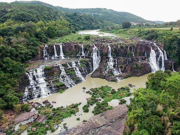 Pongour Falls, Vietnam. Image courtesy of Mike Still.