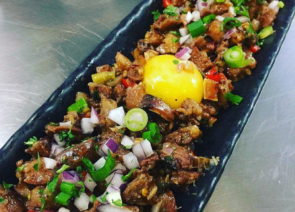 Filipino pork sisig