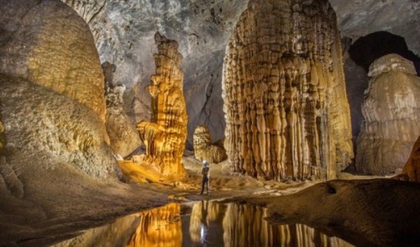 Son Doong (Vietnam): the world’s largest cave, part of a World Heritage Site
