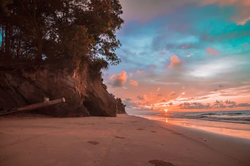 Meragang Beach | Brunei Tourism